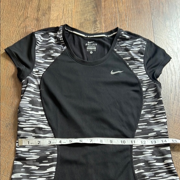 Nike Women's Black and Gray Dri-FIT Top - Picture 4 of 7